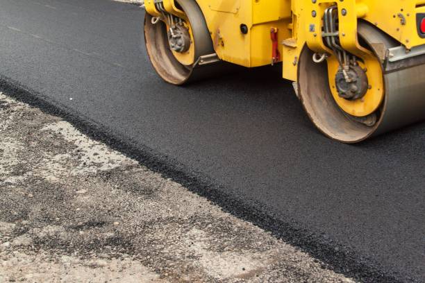 Best Driveway Paving Contractor  in Red Bud, IL